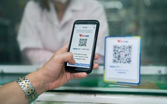 Một ngân hàng thông báo: Thu phí chuyển tiền nhanh 24/7, áp dụng từ đầu tháng 12