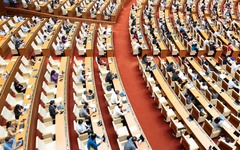 Tuần làm việc cuối cùng, Quốc hội thông qua 43 luật và 18 nghị quyết