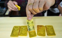 Cập nhật giá vàng hôm nay ngày 16/4: Vàng trong nước 'nhảy' vọt lên 111 triệu đồng/lượng