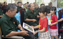 Vinamilk ‘viết tiếp câu chuyện hòa bình’ bằng tranh và hành động