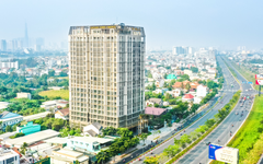 Vừa báo lãi tăng gấp đôi, Đất Xanh và doanh nghiệp cùng 'họ' nợ thuế hàng chục tỷ