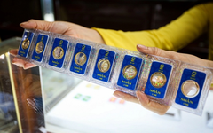 Cập nhật giá vàng hôm nay ngày 7/7: Vàng SJC giảm 400.000 đồng/lượng