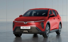 Bảng giá xe ô tô VinFast tháng 8/2025: Limo Green bắt đầu bàn giao có giá bao nhiêu?