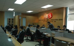 Chủ tịch GenZ của Chứng khoán Hòa Bình nộp đơn từ nhiệm