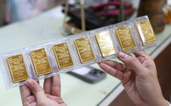 Cập nhật giá vàng hôm nay ngày 26/8: Vàng miếng SJC vọt lên 127,7 triệu đồng/lượng