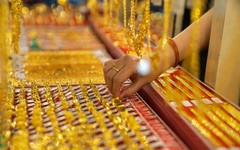Cập nhật giá vàng hôm nay ngày 30/8: Vàng miếng, vàng nhẫn lập đỉnh chưa từng có