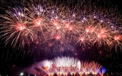 Sun Group viết nên loạt “kỷ lục” pháo hoa với Hòn đảo chưa từng tắt pháo hoa suốt 2 năm, Lễ hội pháo hoa quốc tế có quy mô đội bắn lớn nhất thế giới...