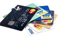 Vì sao thẻ tín dụng nói miễn lãi 45 ngày nhưng bạn vẫn bị tính lãi?