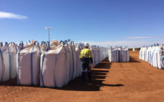 Trung Quốc, Nga đua nhau đưa một mặt hàng vào Việt Nam: Nước ta chi hơn 2 tỷ USD mua hàng, được mệnh danh ‘cứu tinh’ của nông sản