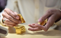 Giá vàng vượt mốc 190 triệu đồng/lượng, hàng triệu người dân đang giữ vàng băn khoăn:  Từ 9/2, vàng nhẫn, vàng miếng mất hóa đơn có bán được không?