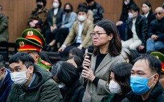 Nữ cựu Cục trưởng Cục An toàn thực phẩm đã nhận hơn 8 tỷ đồng như thế nào?