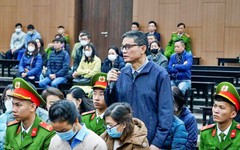 Nhận hối lộ 43 tỷ đồng, cựu Cục trưởng Cục An toàn thực phẩm bị đề nghị 20 năm tù