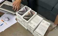 Hải quan thanh lý hàng nghìn chiếc iPhone là tang vật vi phạm hành chính, giá trung bình 800.000 đồng/chiếc