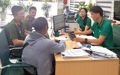 Cán bộ ngân hàng dừng loạt lệnh chuyển tiền, rút trước hạn sổ tiết kiệm, từ 28 triệu, 90 triệu đến 380 triệu đồng: Khách hàng sau đó cảm ơn, dừng giao dịch