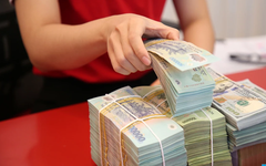 Có 500 triệu đồng gửi ngân hàng, mỗi tháng nhận được bao nhiêu tiền lãi?