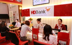 Ngày 26/10, gửi 100 triệu đồng 18 tháng tại Sacombank, SHB, HDBank, MB, VPBank, Techcombank và ACB nhận bao nhiêu tiền lãi?
