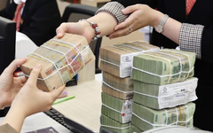 Đáo hạn sổ tiết kiệm cuối tháng 10, nhiều người gửi tiền cảm thấy hụt hẫng