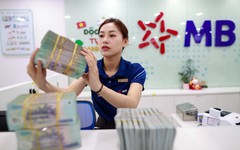 Lãi suất ngân hàng 4/10 tại Agribank, Vietcombank, BIDV, VietinBank, VPBank, MB, Techcombank, Sacombank, HDBank,...