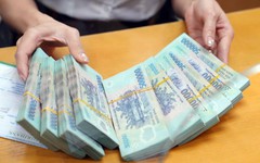 Loạt ngân hàng huy động lãi suất trên 9%/năm với quy mô hàng nghìn tỷ đồng