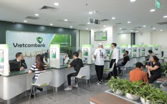 Lãnh đạo Vietcombank gom thêm cổ phiếu VCB