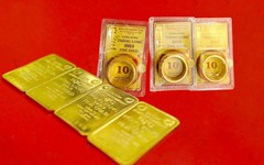 Giá vàng ngày 15/3: Giảm 2,4 triệu đồng/lượng so với cuối tuần trước