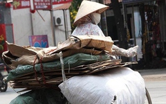 Thu mua phế liệu bìa carton có doanh thu trên 3 tỷ đồng, thiếu hóa đơn đầu vào phải xử lý ra sao? Cơ quan Thuế giải đáp