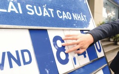 Lãi suất tiết kiệm thực tế vượt xa mức công bố: Có ngân hàng niêm yết 3,5% nhưng nhân viên chào khách hơn 7%