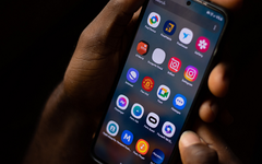 Loạt tài khoản bị chặn giao dịch, ngân hàng khuyến cáo gỡ ngay các ứng dụng sau