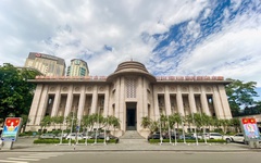 Lãi suất và tỷ giá USD cùng tăng mạnh: Ngân hàng Nhà nước tung biện pháp can thiệp trên cả hai mặt trận