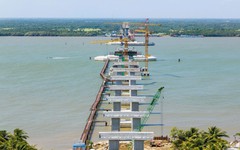 Cây cầu dây văng hơn 3.860 tỷ đồng, giúp rút ngắn 80km từ miền Tây về TP. Hồ Chí Minh do Đèo Cả thi công hiện có tiến độ ra sao?