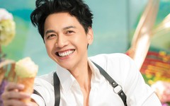 Khoảnh khắc ấm áp: 8 "soái ca" quyền lực của ACB lần đầu tiên cùng xuất hiện phát kem trong 3 giờ đồng hồ tặng nhân viên nữ nhân dịp 8/3