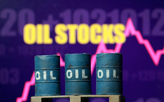 Xuất hiện lệnh bán khống gần 800 triệu USD chỉ 20 phút trước khi giá dầu sụt 11%: Mỹ chính thức vào cuộc điều tra