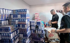 Đột kích một nhà máy, công an phát hiện đường dây sản xuất sữa hết hạn và bột ngọt, cà phê giả, tịch thu hơn 13.000 sản phẩm