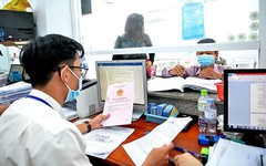 Thuế Hà Nội lưu ý người dân khi nộp tiền chuyển đổi đất: Qua mốc này sẽ không được xử lý