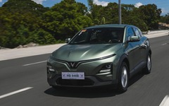 Tỷ phú Phạm Nhật Vượng đón tin vui bất ngờ: Doanh số xe điện tăng vọt 250%, đứng top ở 1 quốc gia Đông Nam Á