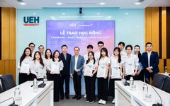 Eximbank trao học bổng trị giá 300 triệu đồng cho sinh viên Đại học Kinh tế Thành phố Hồ Chí Minh