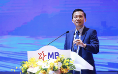 Tỷ phú Hồ Hùng Anh, bầu Hiển và CEO loạt ngân hàng lớn nói gì về cho vay bất động sản?