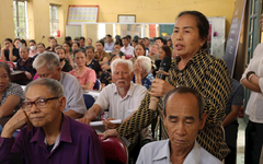 Hàng trăm người dân ngồi chật kín nhà văn hóa nghe mức giá đền bù đất tại siêu dự án Olympic 925.000 tỷ đồng có quy mô lớn nhất lịch sử Vingroup
