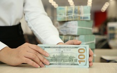 Thị trường tiền tệ tháng 3: Tỷ giá bật tăng, Ngân hàng Nhà nước triển khai biện pháp can thiệp, lãi suất đồng loạt tăng