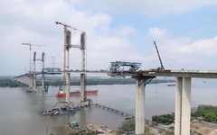 Việt Nam sắp hoàn thành cây cầu dây văng sở hữu nhịp chính 300m, tĩnh không thông thuyền cao kỷ lục chưa từng có trong lịch sử