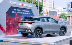 Mẫu xe giá từ 619 triệu này chứng minh hybrid đang là lựa chọn phù hợp cho người dùng Việt