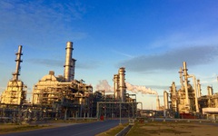Không cần đi qua eo biển Hormuz, gần 1 triệu thùng dầu thô vừa di chuyển thẳng đến Việt Nam, không phải từ Nga hay Trung Quốc