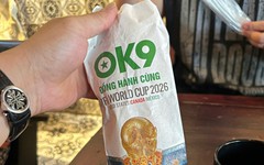 Cảnh báo nguy cơ tiếp tay cho cá độ bóng đá từ các loại bao bì miễn phí