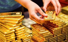 Giá vàng thế giới rơi xuống đáy 2 tháng, vàng nhẫn trong nước lao dốc tới 2 triệu đồng/lượng