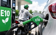 Bộ Công Thương trả lời chính thức: Xăng E10 có làm hỏng động cơ, hao xăng như lời đồn?