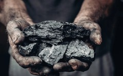 Phát minh mới của Trung Quốc gây chấn động ngành khai khoáng: Biến rác độc hại thành vật liệu xây dựng giá trị cao