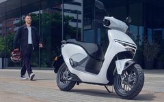 Honda mở bán cùng lúc 2 mẫu xe máy điện CUV e: và UC3: Giá từ 45 triệu, có trạm đổi pin