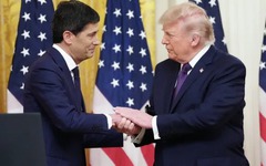 Ông Trump: Fed sẽ sai lầm nếu tăng lãi suất