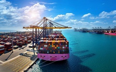 Sau gần một thập kỷ liên tiếp xuất siêu, lần đầu tiên Việt Nam nhập siêu gần 14 tỷ USD trong 5 tháng 2026, nguyên nhân do đâu?