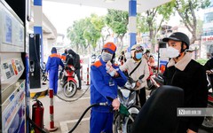 Giá xăng E10 tăng 500 đồng mỗi lít chiều 16/7